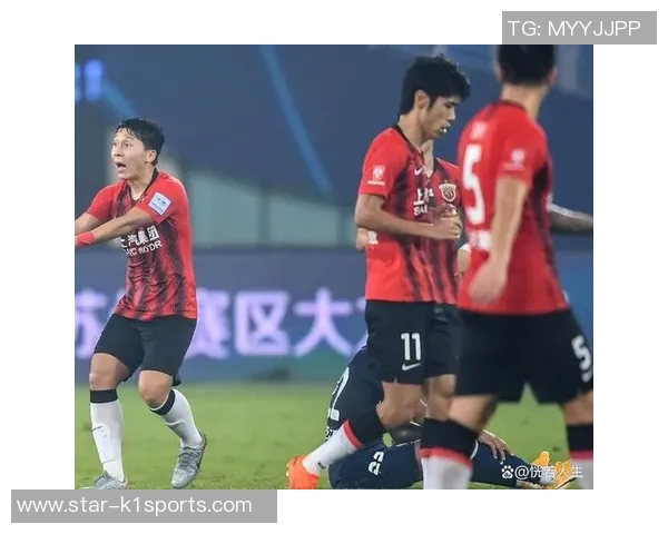 运动最新数据上海足球队技术争议引发热议球迷与专家各抒己见探讨战术与表现 运动最新数据上海足球队技术争议引发热议球迷与专家各抒己见探讨战术与表现